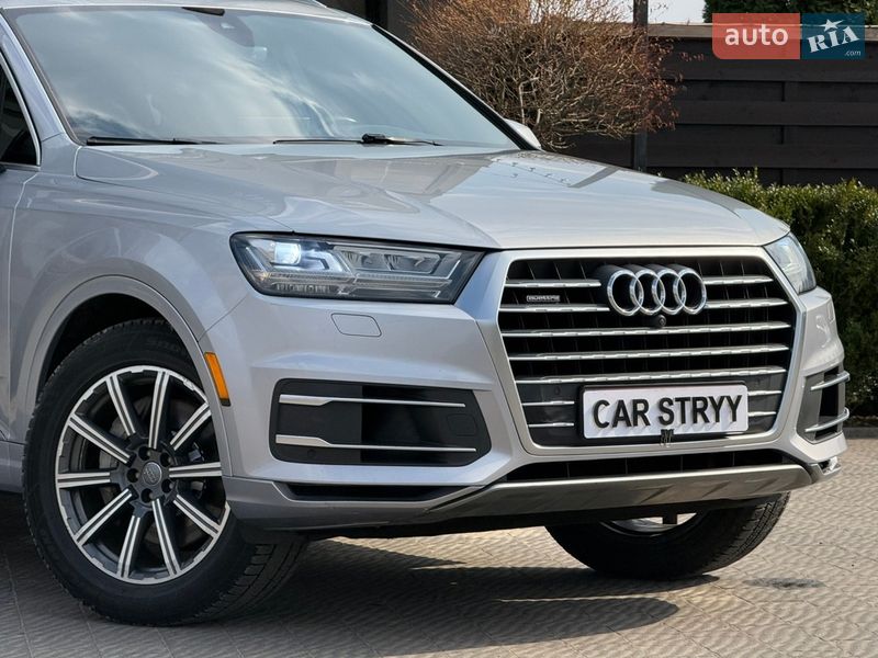 Внедорожник / Кроссовер Audi Q7 2017 в Стрые