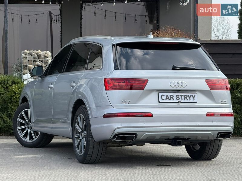 Внедорожник / Кроссовер Audi Q7 2017 в Стрые