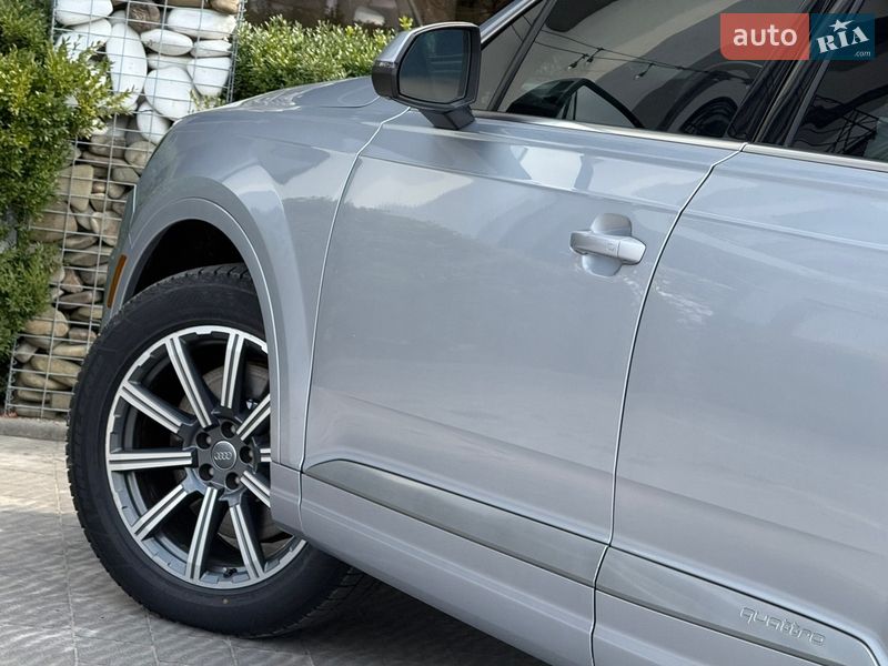 Внедорожник / Кроссовер Audi Q7 2017 в Стрые