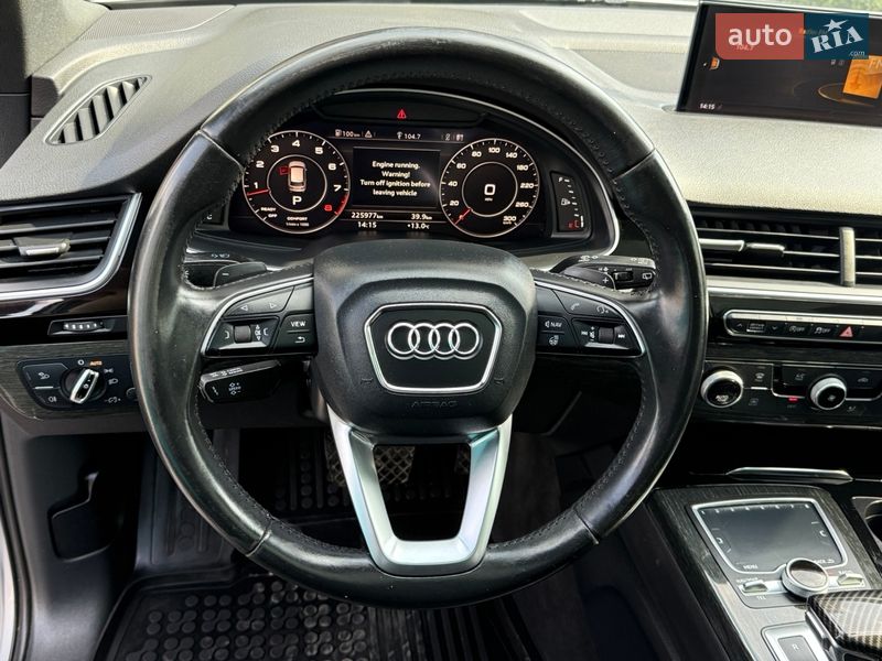 Внедорожник / Кроссовер Audi Q7 2017 в Стрые