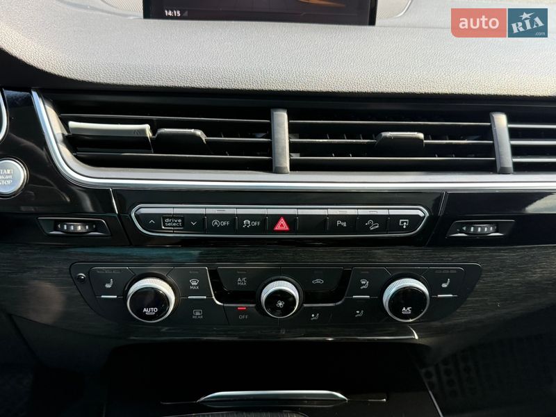 Внедорожник / Кроссовер Audi Q7 2017 в Стрые