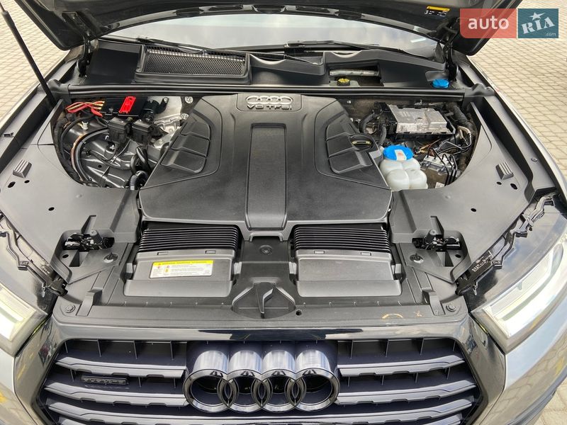Внедорожник / Кроссовер Audi Q7 2016 в Черновцах