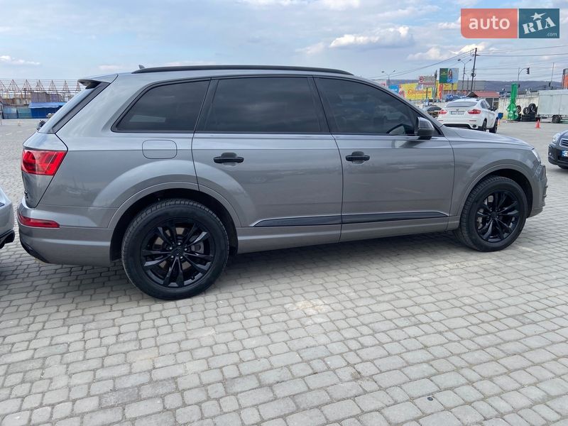 Внедорожник / Кроссовер Audi Q7 2016 в Черновцах