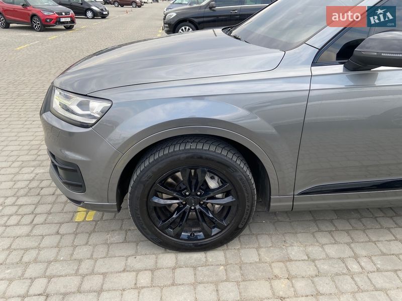 Внедорожник / Кроссовер Audi Q7 2016 в Черновцах