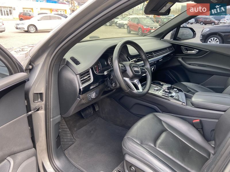 Внедорожник / Кроссовер Audi Q7 2016 в Черновцах
