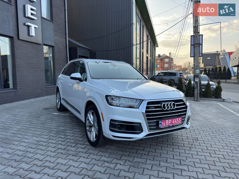 Внедорожник / Кроссовер Audi Q7 2016 в Киеве