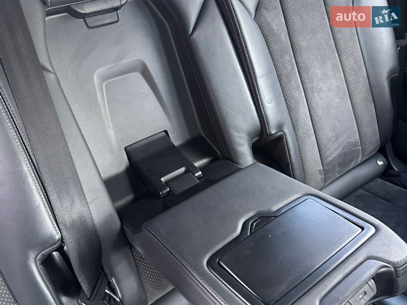 Позашляховик / Кросовер Audi Q7 2016 в Луцьку фото 58 Позашляховик / Кросовер Audi Q7 2016 в Луцьку