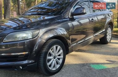 Внедорожник / Кроссовер Audi Q7 2006 в Нетешине