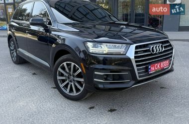 Внедорожник / Кроссовер Audi Q7 2017 в Новояворовске