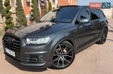 Внедорожник / Кроссовер Audi Q7 2016 в Стрые