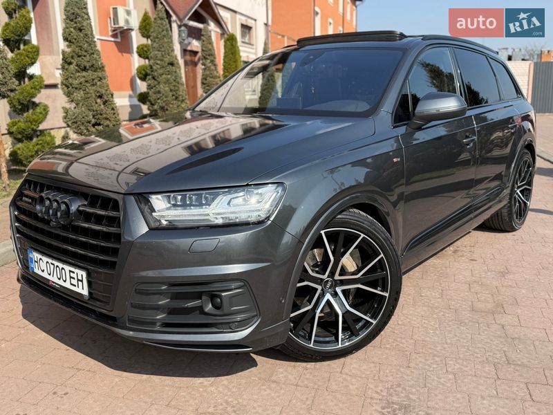 Внедорожник / Кроссовер Audi Q7 2016 в Стрые