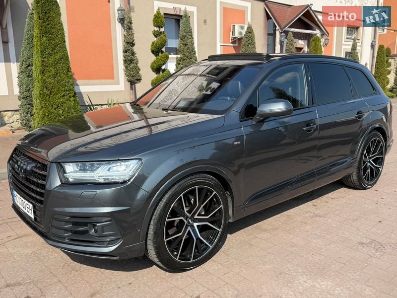 Внедорожник / Кроссовер Audi Q7 2016 в Стрые