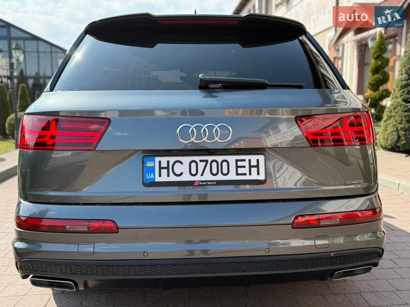 Внедорожник / Кроссовер Audi Q7 2016 в Стрые