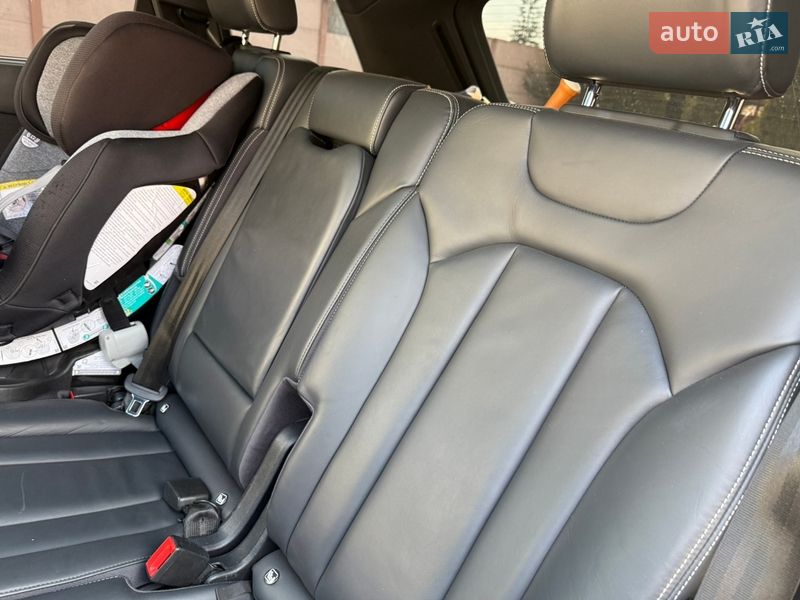 Внедорожник / Кроссовер Audi Q7 2016 в Стрые