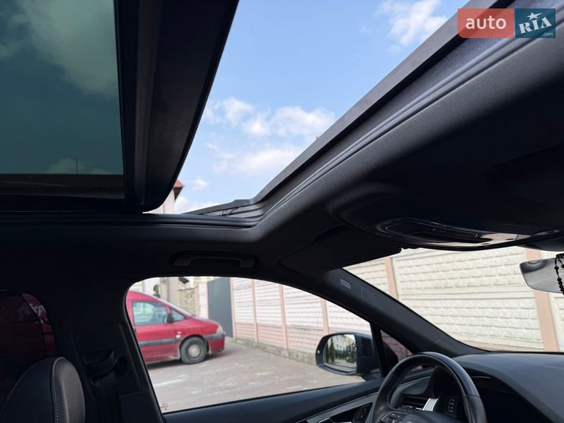 Внедорожник / Кроссовер Audi Q7 2016 в Стрые