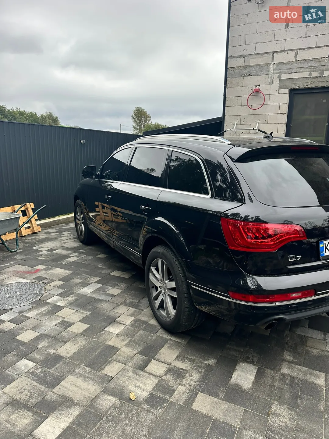 2010 Audi Q7 - мініатюра 2