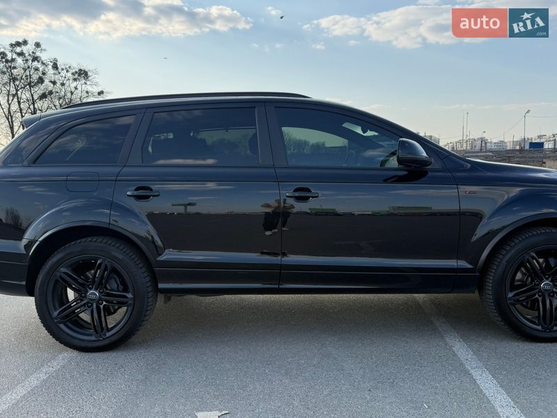Позашляховик / Кросовер Audi Q7 2014 в Києві