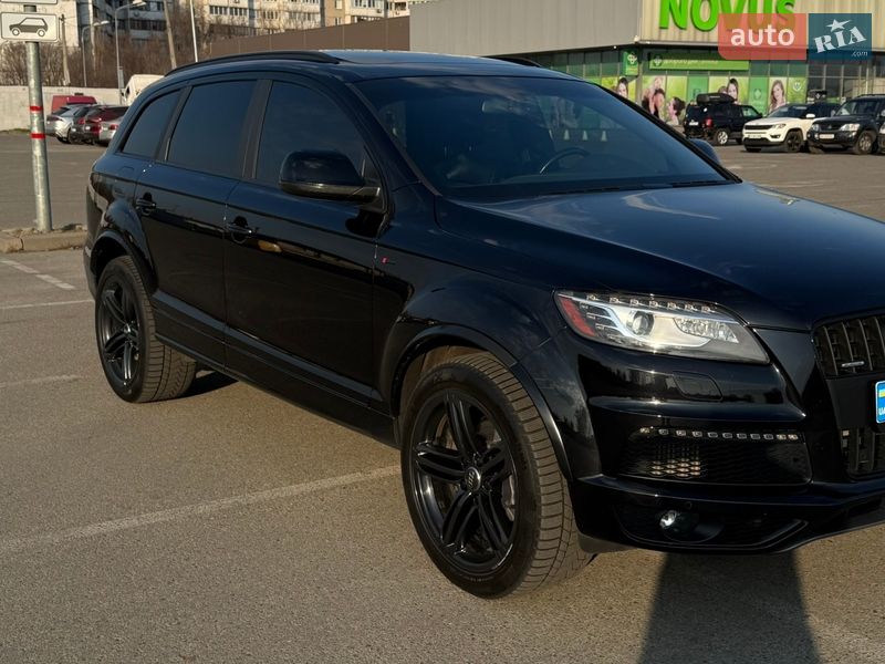 Позашляховик / Кросовер Audi Q7 2014 в Києві