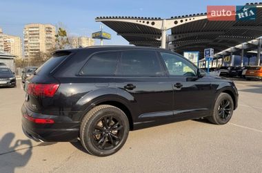 Внедорожник / Кроссовер Audi Q7 2017 в Львове