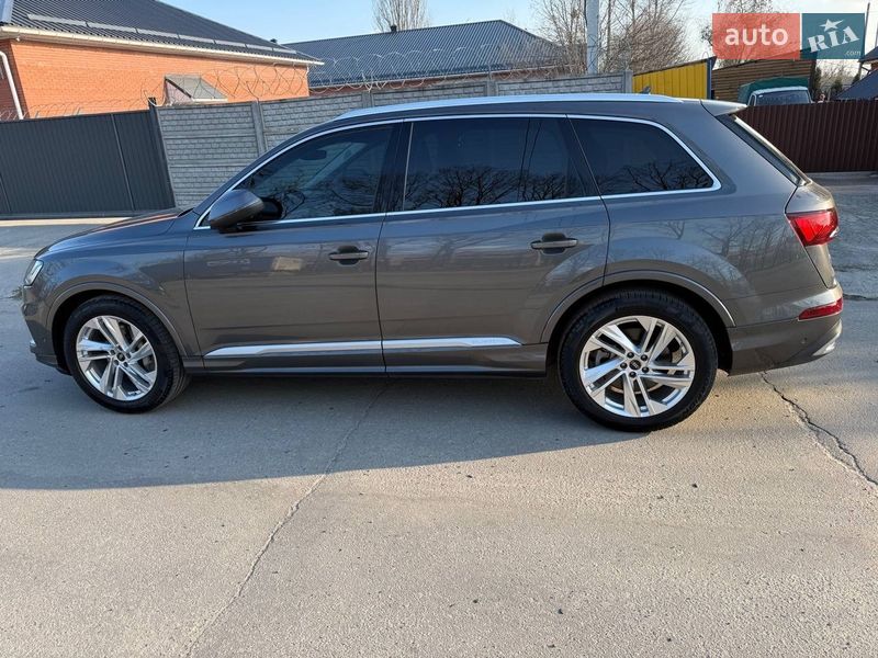 Позашляховик / Кросовер Audi Q7 2023 в Києві фото 9 Позашляховик / Кросовер Audi Q7 2023 в Києві