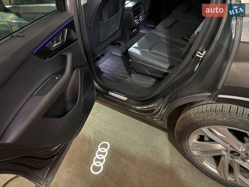 Позашляховик / Кросовер Audi Q7 2023 в Києві фото 19 Позашляховик / Кросовер Audi Q7 2023 в Києві