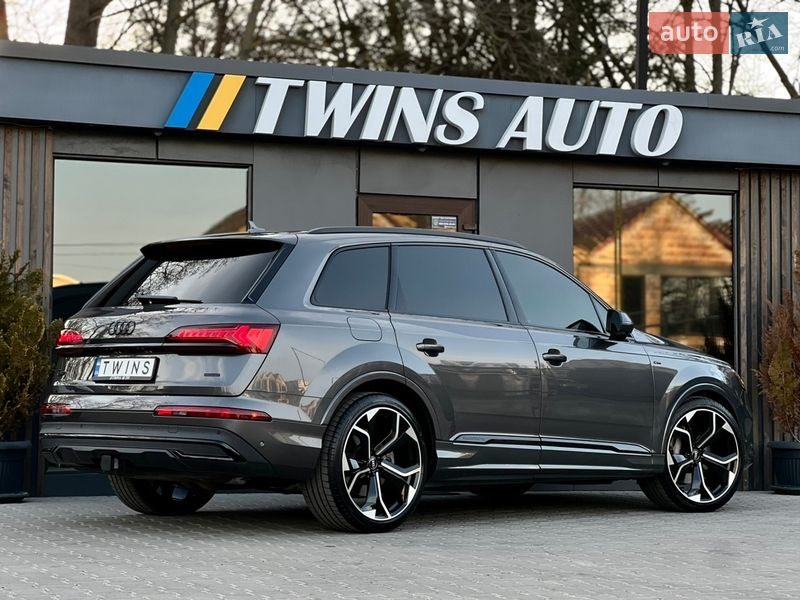 Позашляховик / Кросовер Audi Q7 2021 в Одесі