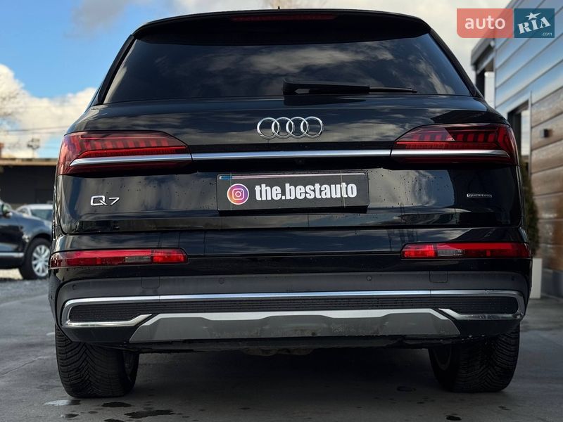 Позашляховик / Кросовер Audi Q7 2019 в Рівному
