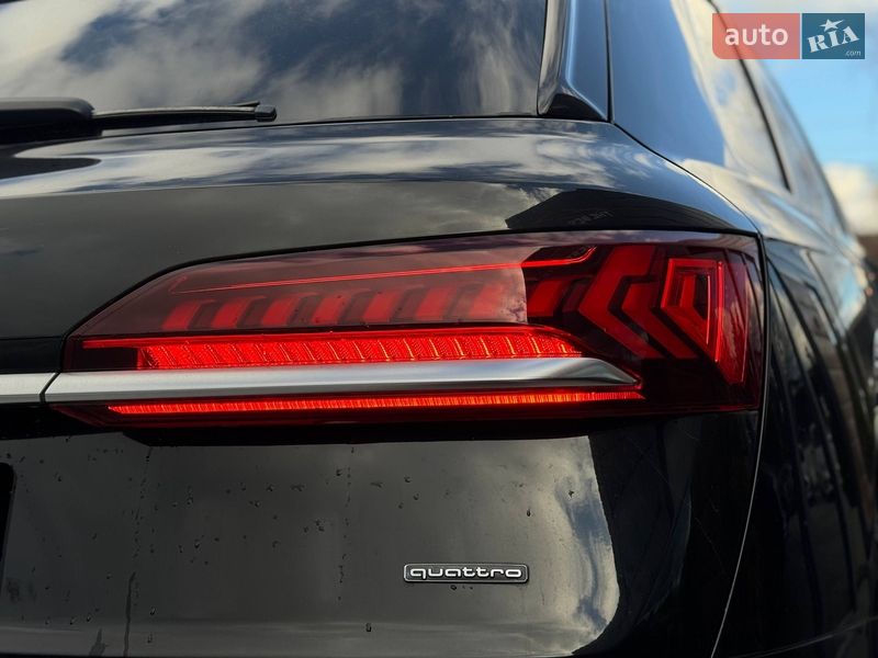 Позашляховик / Кросовер Audi Q7 2019 в Рівному