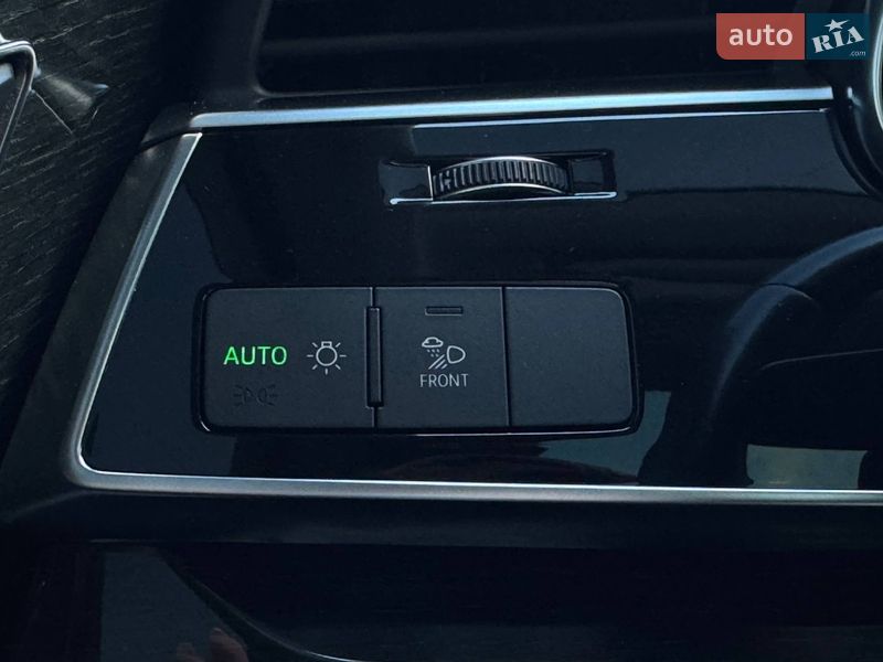 Позашляховик / Кросовер Audi Q7 2019 в Рівному