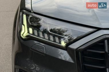 Внедорожник / Кроссовер Audi Q7 2020 в Ровно