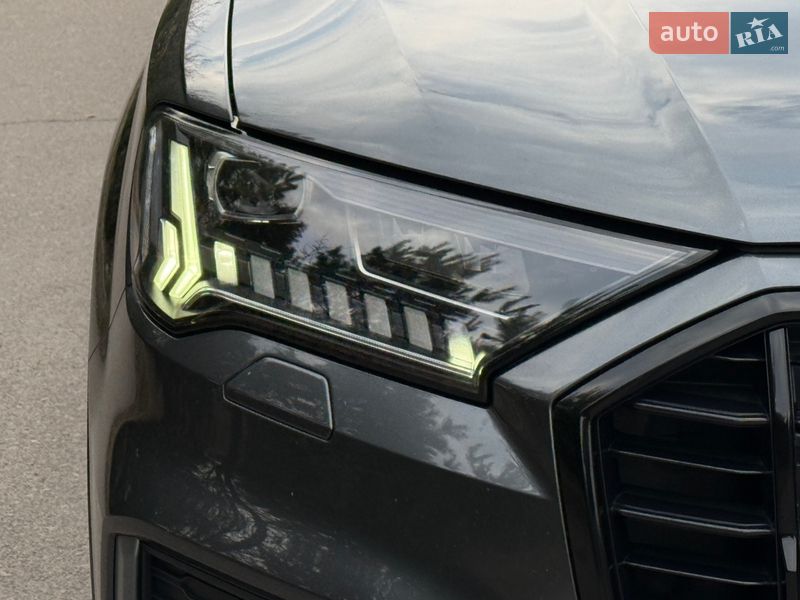 Внедорожник / Кроссовер Audi Q7 2020 в Ровно