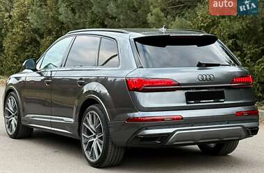 Внедорожник / Кроссовер Audi Q7 2020 в Ровно