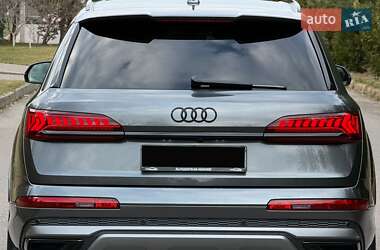 Внедорожник / Кроссовер Audi Q7 2020 в Ровно