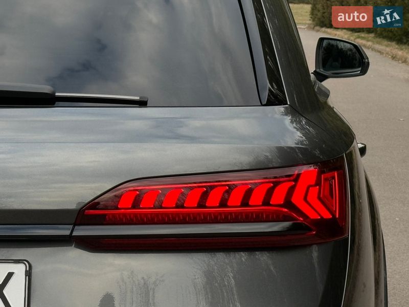 Внедорожник / Кроссовер Audi Q7 2020 в Ровно