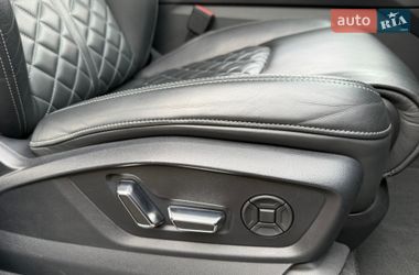 Внедорожник / Кроссовер Audi Q7 2020 в Ровно