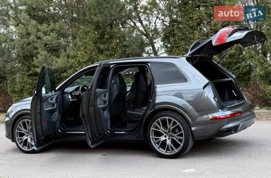 Внедорожник / Кроссовер Audi Q7 2020 в Ровно