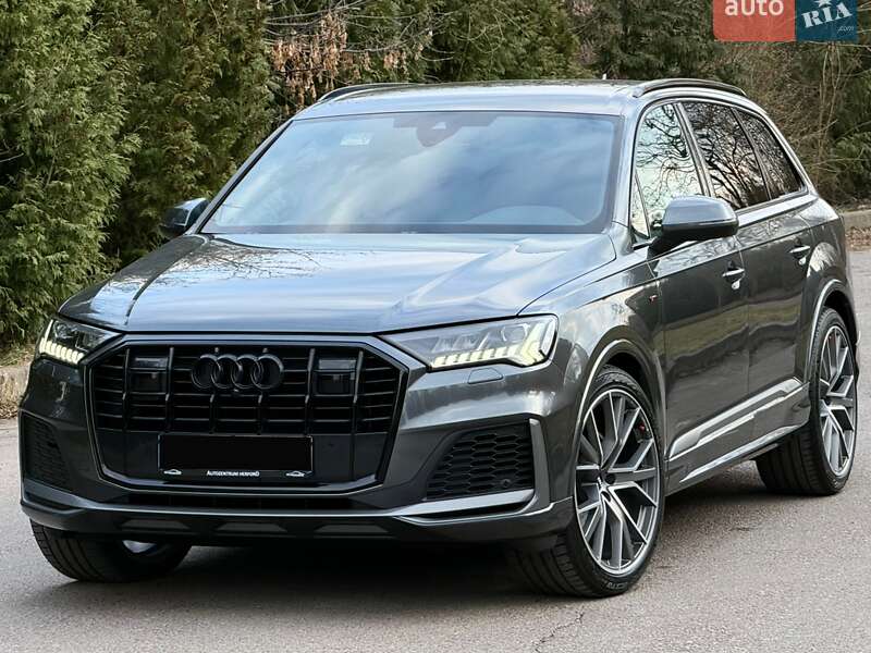 Внедорожник / Кроссовер Audi Q7 2020 в Ровно