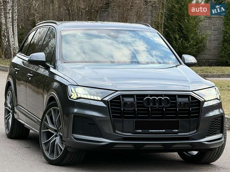 Внедорожник / Кроссовер Audi Q7 2020 в Ровно