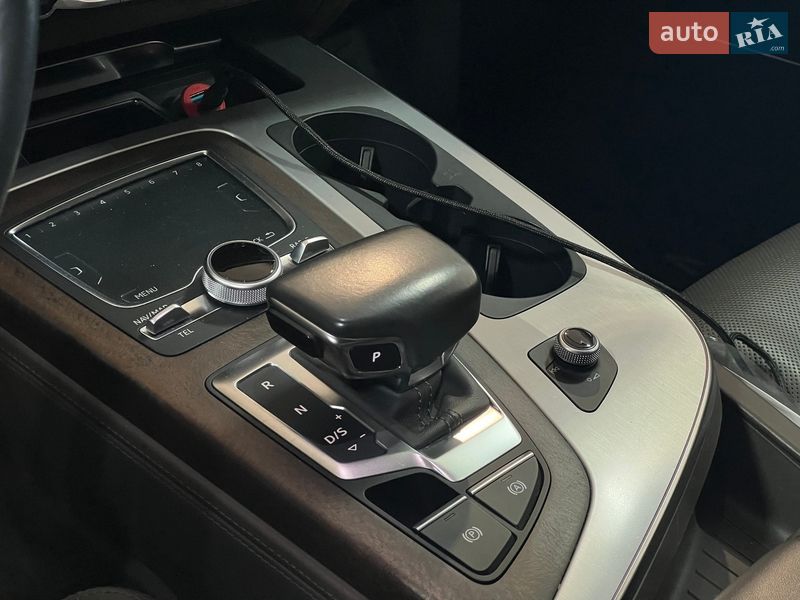 Позашляховик / Кросовер Audi Q7 2015 в Одесі