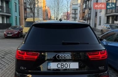 Позашляховик / Кросовер Audi Q7 2015 в Києві