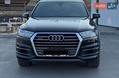 Позашляховик / Кросовер Audi Q7 2019 в Фастові