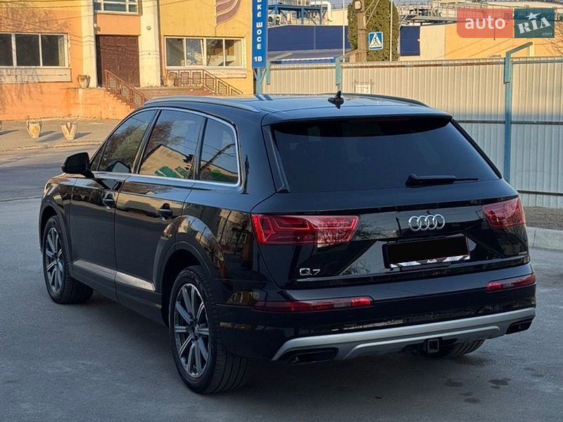 Позашляховик / Кросовер Audi Q7 2019 в Фастові