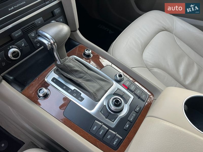 Позашляховик / Кросовер Audi Q7 2012 в Києві фото 74 Позашляховик / Кросовер Audi Q7 2012 в Києві