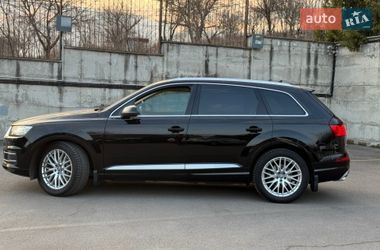 Внедорожник / Кроссовер Audi Q7 2015 в Ровно