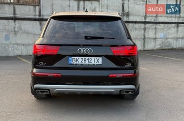Внедорожник / Кроссовер Audi Q7 2015 в Ровно
