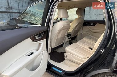 Внедорожник / Кроссовер Audi Q7 2015 в Ровно