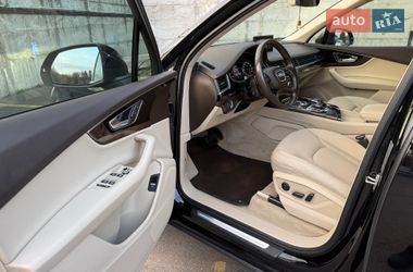 Внедорожник / Кроссовер Audi Q7 2015 в Ровно