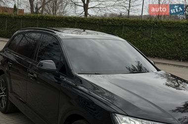 Позашляховик / Кросовер Audi Q7 2016 в Києві