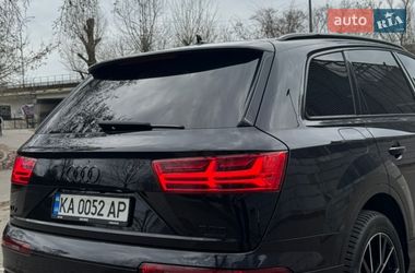 Позашляховик / Кросовер Audi Q7 2016 в Києві