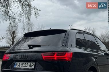 Позашляховик / Кросовер Audi Q7 2016 в Києві